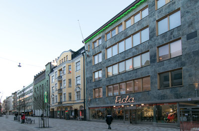 Iso Roobertinkatu 28 vuokrataan myydään